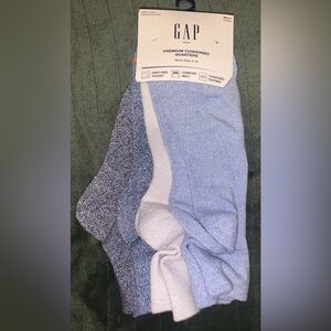 GAP PREMIUM CUSHIONED QUARTERS SOCKS